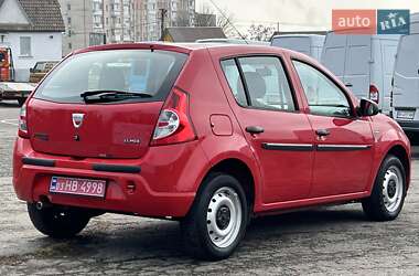 Хэтчбек Dacia Sandero 2009 в Ровно