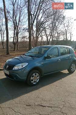 Хетчбек Dacia Sandero 2008 в Полтаві