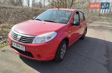 Хетчбек Dacia Sandero 2010 в Золотоноші