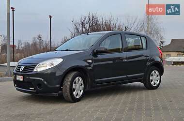 Хетчбек Dacia Sandero 2012 в Луцьку