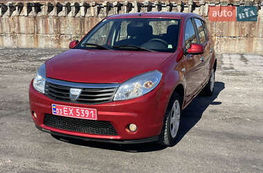 Хэтчбек Dacia Sandero 2009 в Фастове