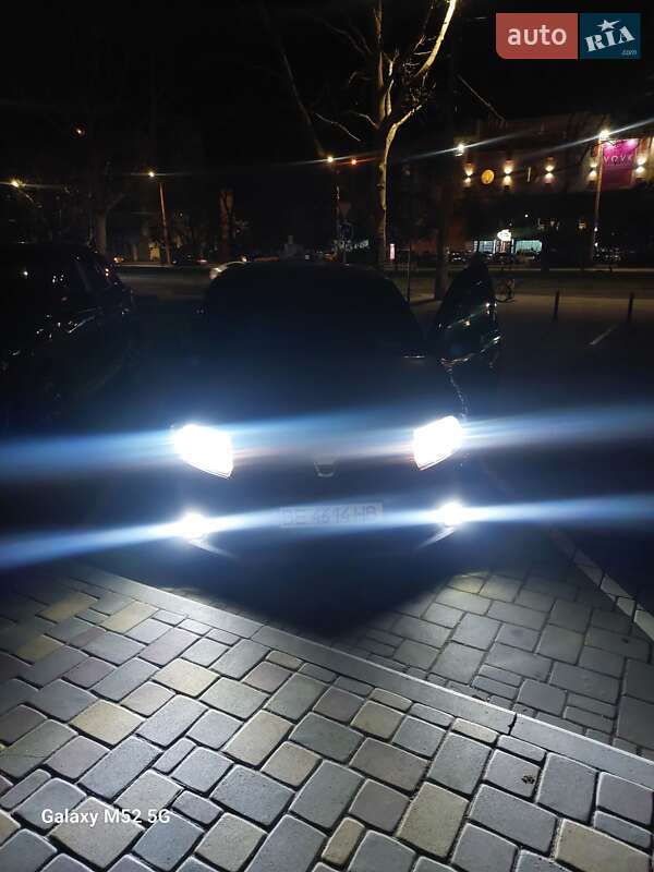 Хетчбек Dacia Sandero 2013 в Миколаєві