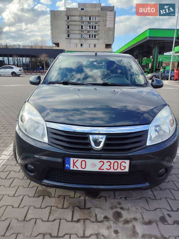 Хэтчбек Dacia Sandero 2012 в Черкассах