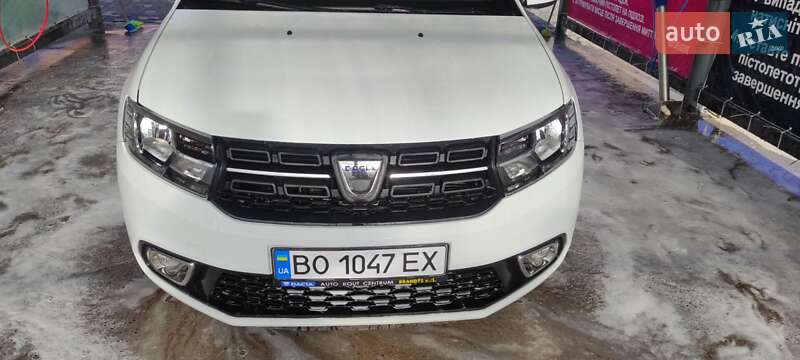 Хэтчбек Dacia Sandero 2020 в Лановцах