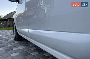 Хэтчбек Dacia Sandero 2009 в 