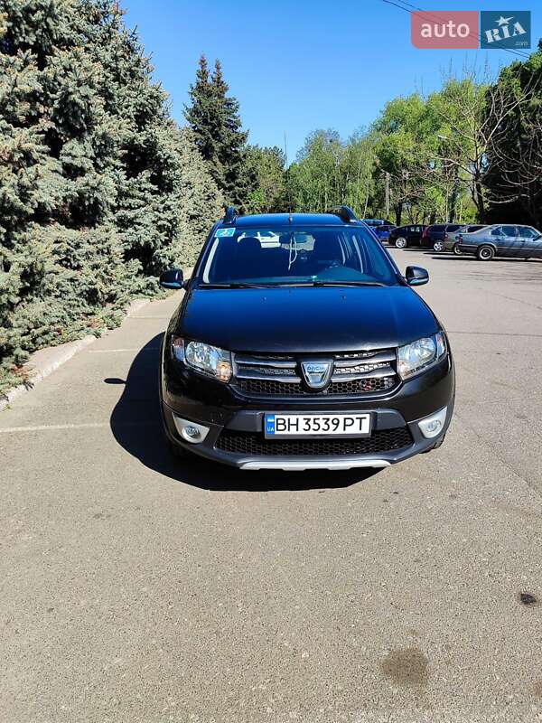 Хетчбек Dacia Sandero 2014 в Одесі