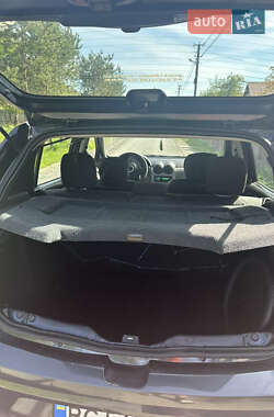 Хетчбек Dacia Sandero 2010 в 