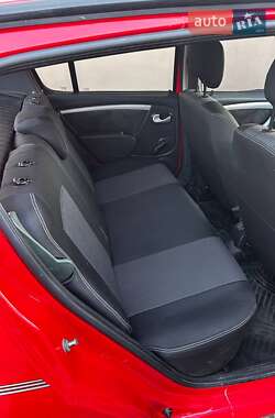 Хетчбек Dacia Sandero 2010 в 