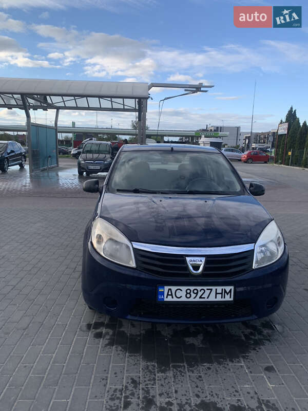 Хэтчбек Dacia Sandero 2011 в Луцке