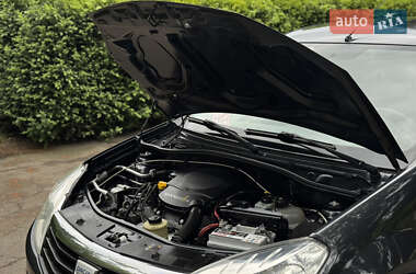 Хетчбек Dacia Sandero 2009 в 