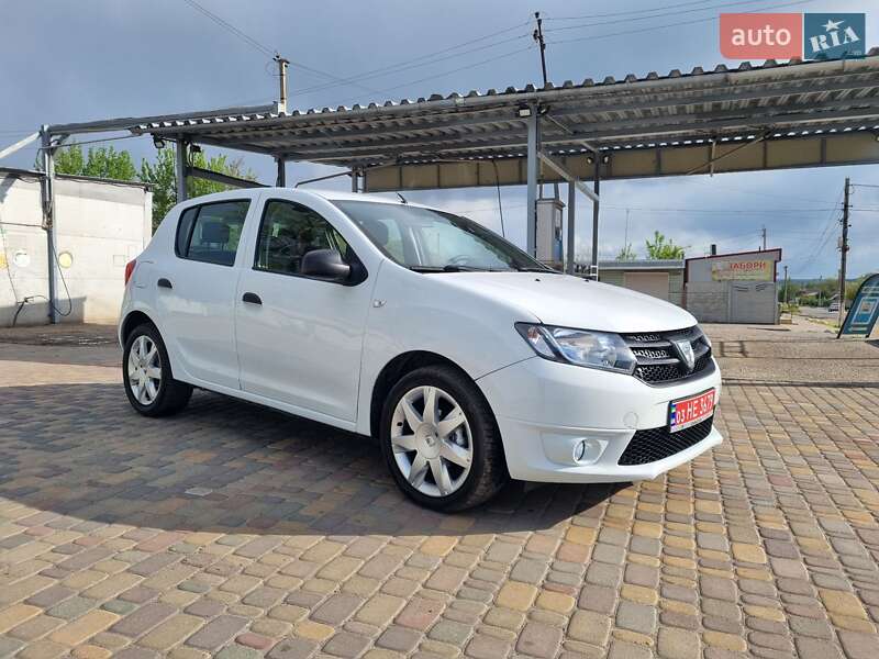 Dacia Sandero 2012