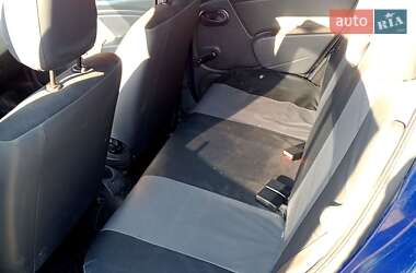 Хэтчбек Dacia Sandero 2009 в 