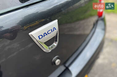 Хетчбек Dacia Sandero 2009 в 