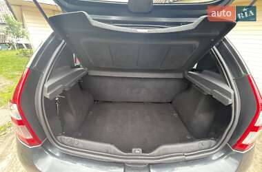 Хэтчбек Dacia Sandero 2009 в 
