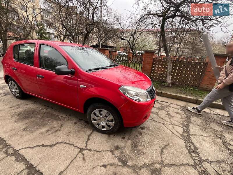 Хетчбек Dacia Sandero 2009 в Івано-Франківську