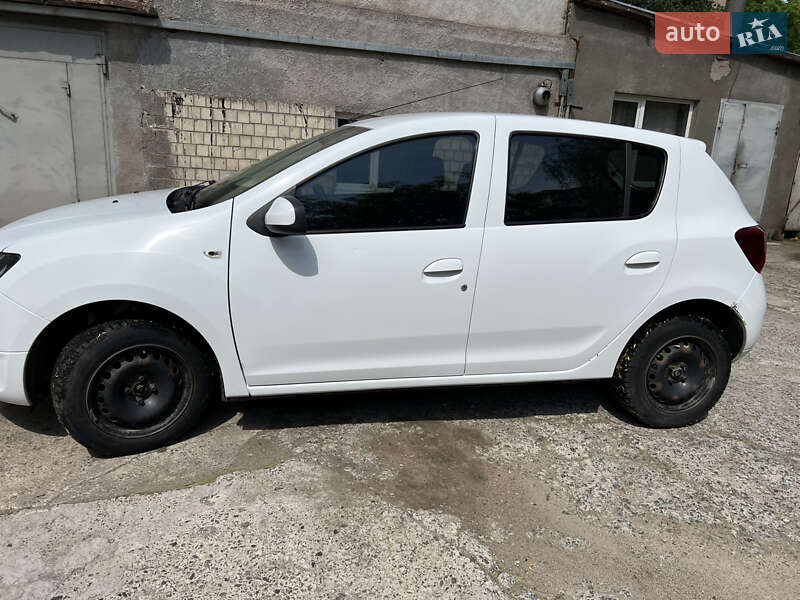 Хэтчбек Dacia Sandero 2013 в Хмельницком