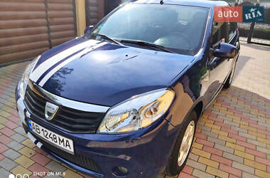 Хэтчбек Dacia Sandero 2009 в 