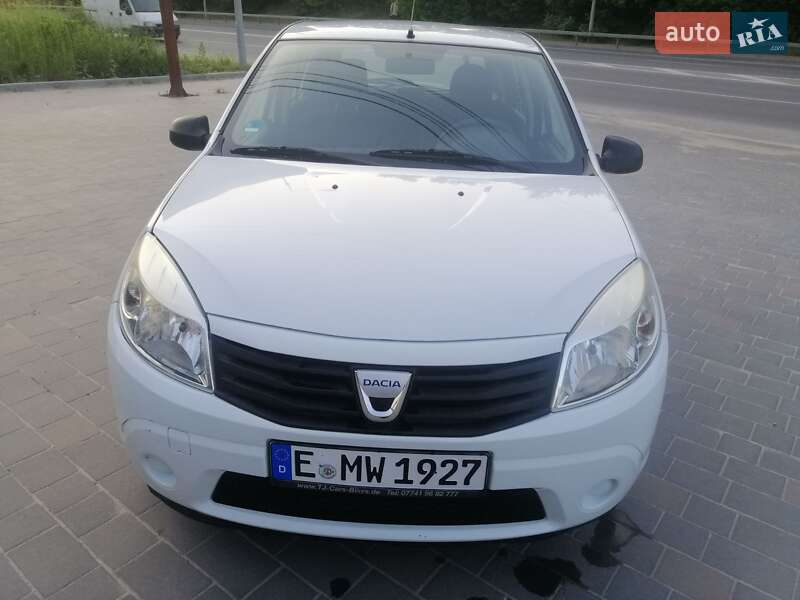 Хетчбек Dacia Sandero 2009 в Тернополі