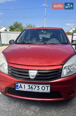 Хетчбек Dacia Sandero 2011 в Калинівці