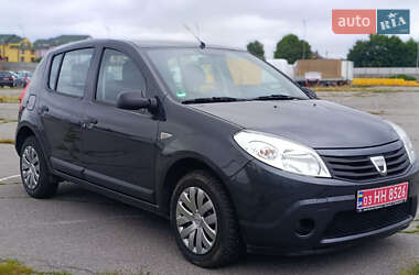 Хетчбек Dacia Sandero 2009 в Вінниці