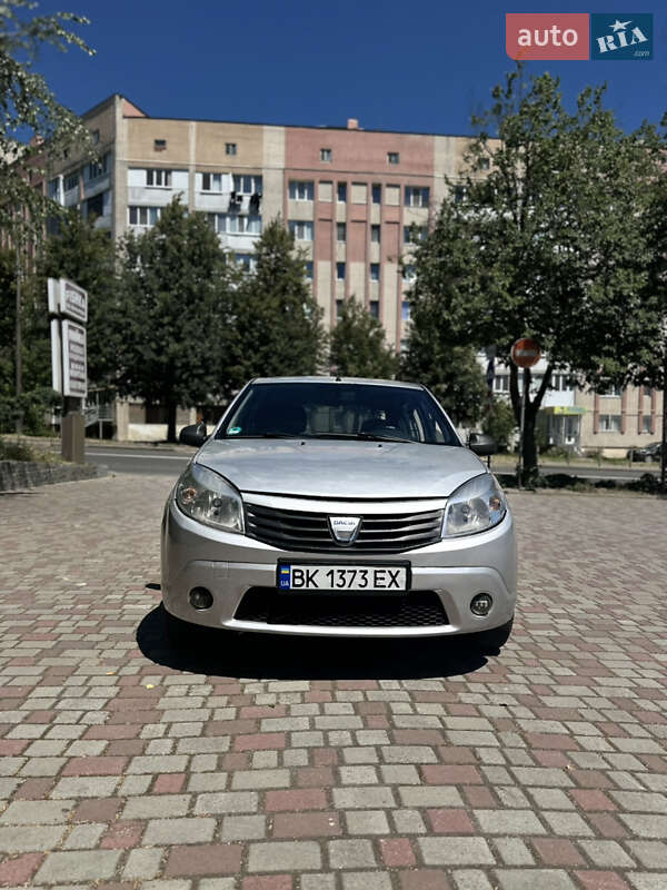 Dacia Sandero 2009