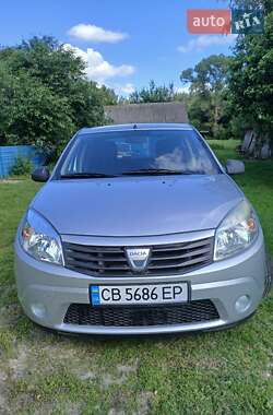 Хэтчбек Dacia Sandero 2008 в Чернигове