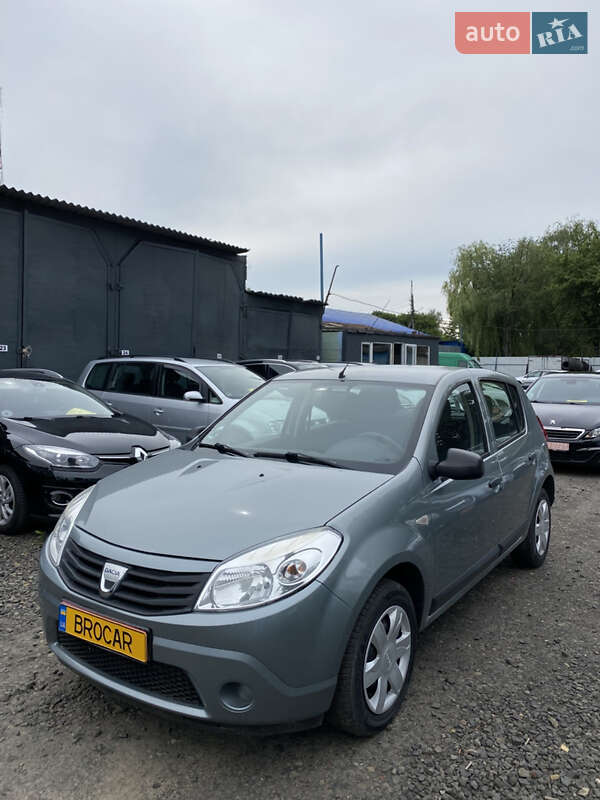 Dacia Sandero 2009