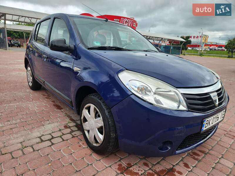 Dacia Sandero 2009
