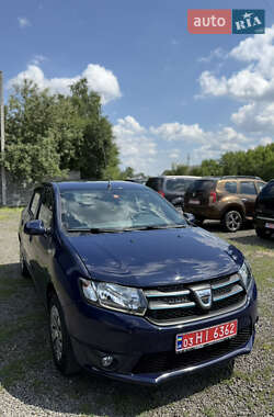Хэтчбек Dacia Sandero 2015 в 