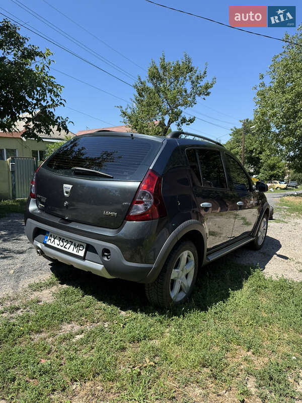 Хэтчбек Dacia Sandero 2009 в Харькове