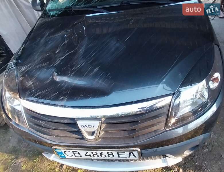 Хэтчбек Dacia Sandero 2010 в Чернигове