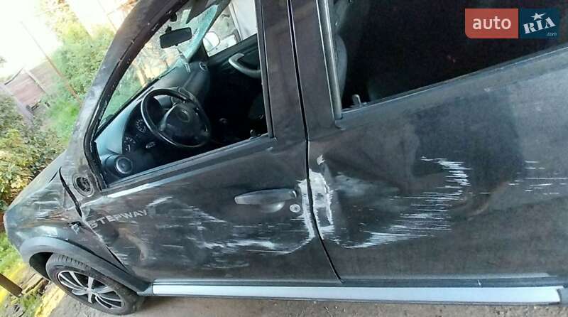 Хэтчбек Dacia Sandero 2010 в Чернигове