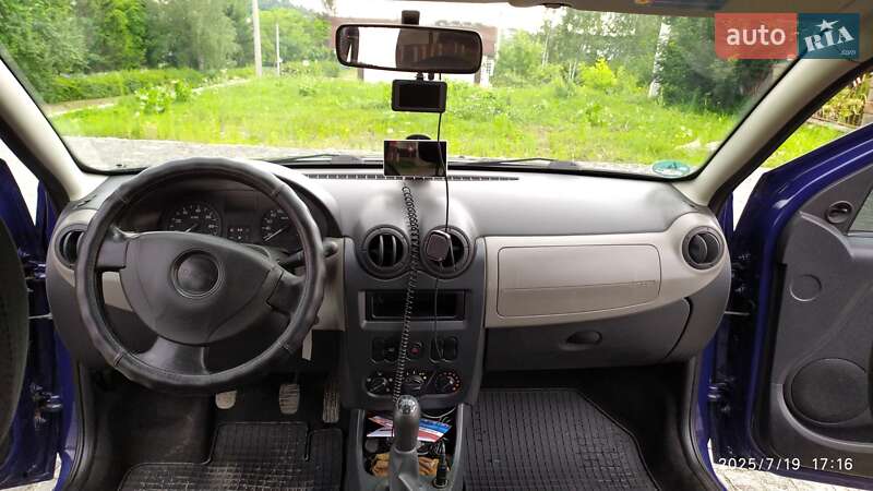 Хэтчбек Dacia Sandero 2009 в Кременце