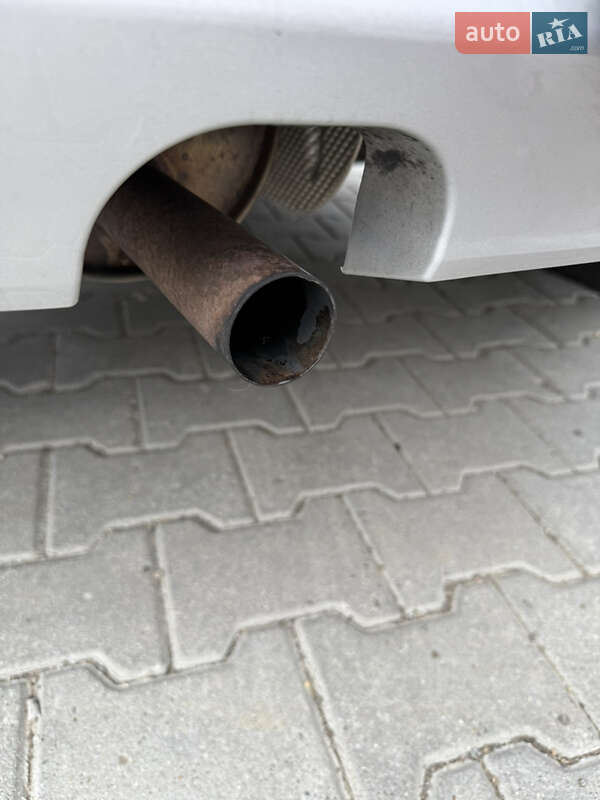 Хэтчбек Dacia Sandero 2009 в Черновцах