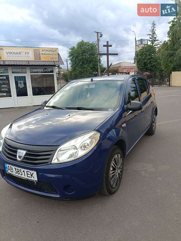 Хэтчбек Dacia Sandero 2009 в Тульчине