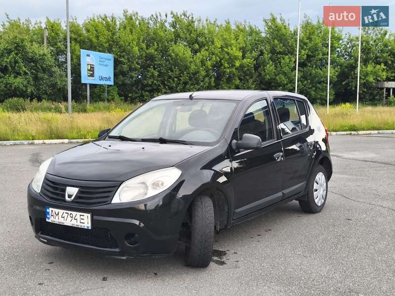 Dacia Sandero 2010