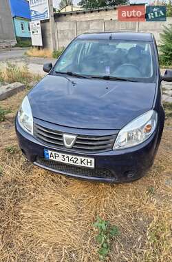 Хетчбек Dacia Sandero 2011 в Запоріжжі