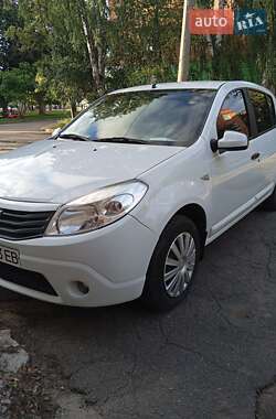 Хетчбек Dacia Sandero 2009 в Конотопі