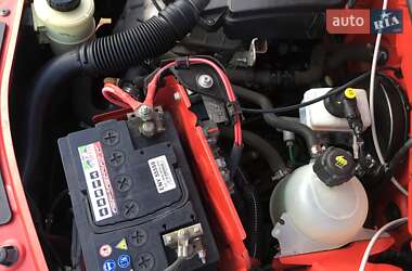 Хетчбек Dacia Sandero 2009 в 