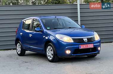 Хэтчбек Dacia Sandero 2009 в Ковеле