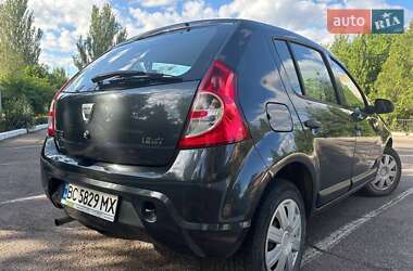 Хетчбек Dacia Sandero 2009 в Олександрії