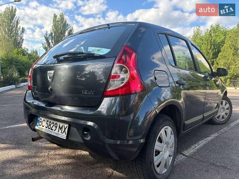 Dacia Sandero 2009