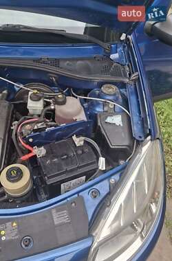 Хэтчбек Dacia Sandero 2009 в 
