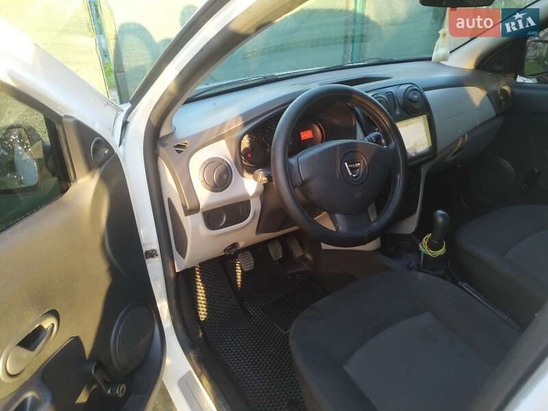 Хетчбек Dacia Sandero 2013 в Хмельницькому