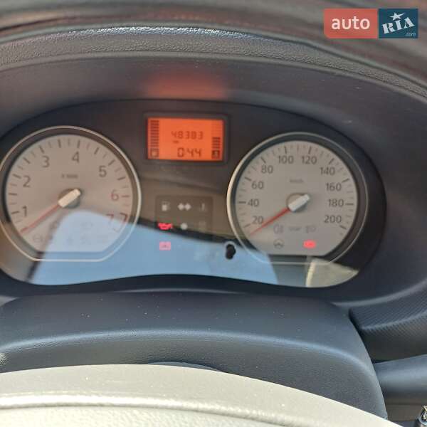 Хэтчбек Dacia Sandero 2008 в Харькове