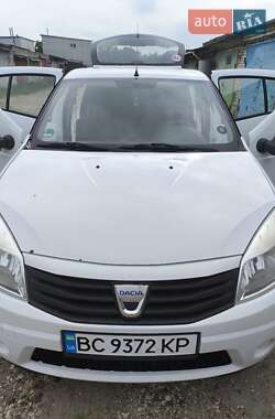 Хэтчбек Dacia Sandero 2009 в Львове