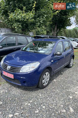 Хэтчбек Dacia Sandero 2009 в Луцке