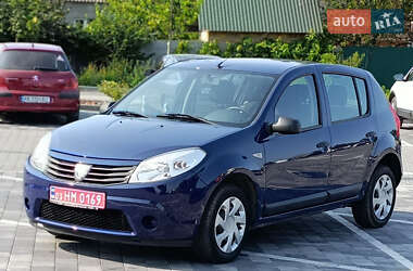 Хетчбек Dacia Sandero 2008 в Вінниці