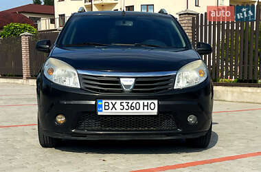 Хэтчбек Dacia Sandero 2010 в Староконстантинове