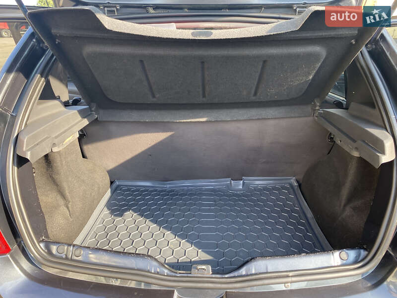 Хэтчбек Dacia Sandero 2009 в Сумах